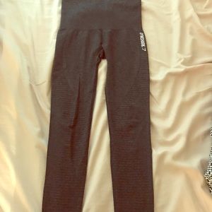 XS seamless gym shark leggings. Never worn.